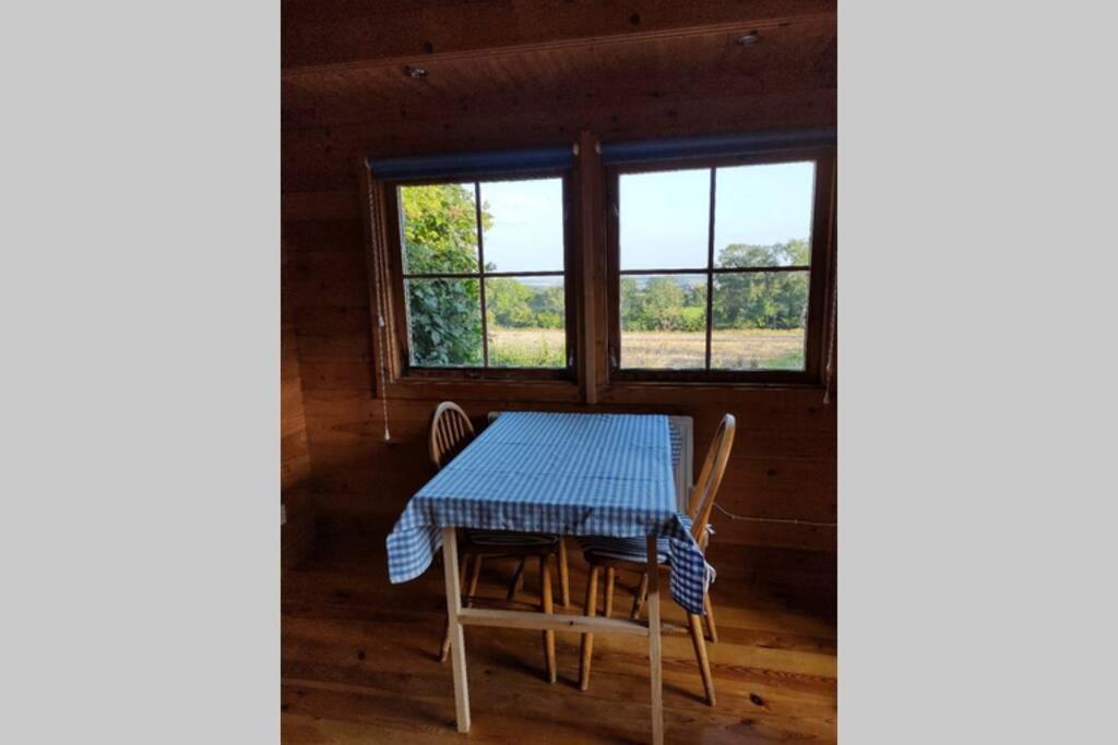 לאדלו Self Catering Garden Lodge מראה חיצוני תמונה