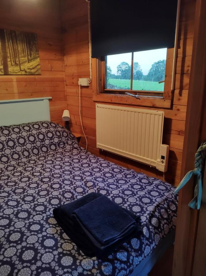 לאדלו Self Catering Garden Lodge מראה חיצוני תמונה