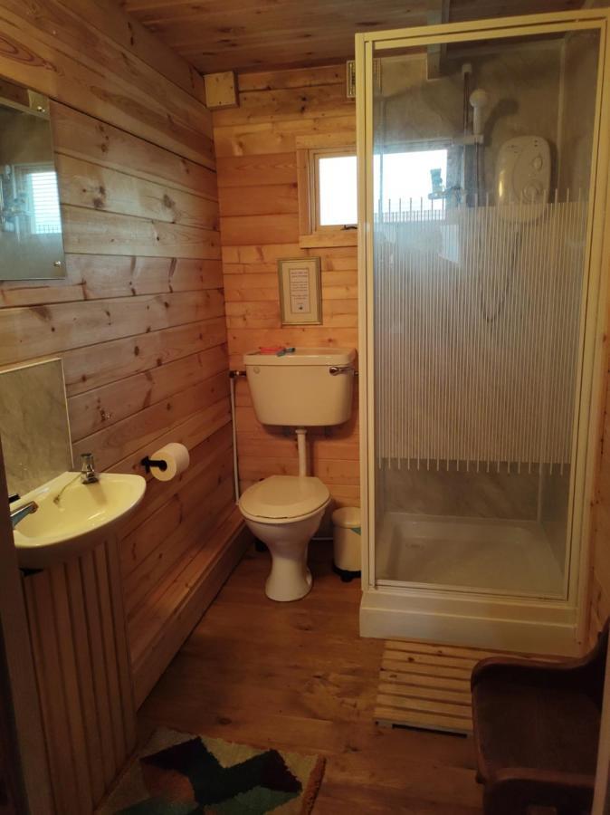 לאדלו Self Catering Garden Lodge מראה חיצוני תמונה
